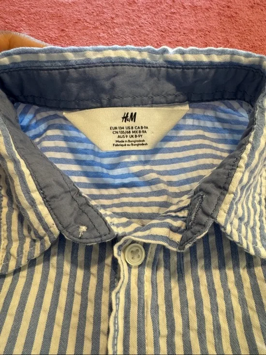H&M Blue and White Striped Short Sleeve Button-Up - Picture 10 of 10